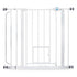 Carlson — reja de paso extra ancha para perro con puertita para gato, 74 a 93 cm, blanca