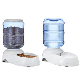 Amazon Basics — juego de comedero y bebedero por gravedad para perro y gato, 4.5 L y 4 L